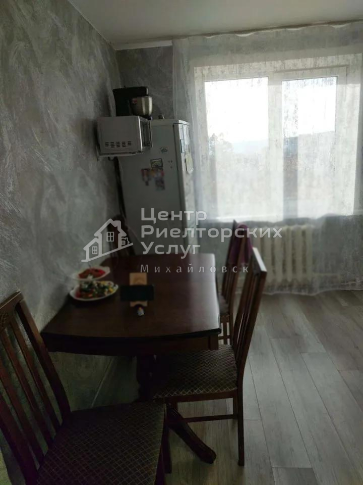 Продажа 2-комнатной квартиры, Михайловск, Ленина улица,  д.179